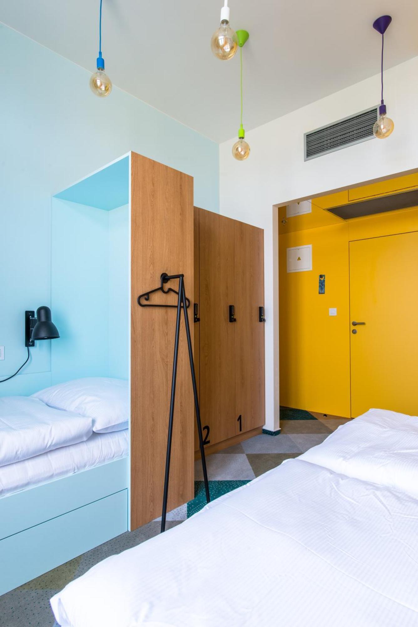 Meetme23 Hotell Prag Exteriör bild